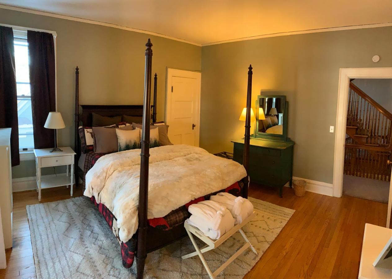 Franklin Manor Bed And Breakfast Saranac Lake Bagian luar foto