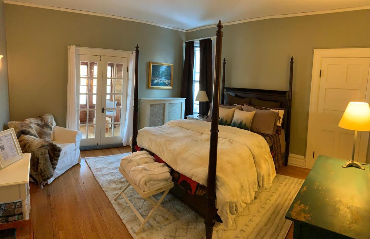Franklin Manor Bed And Breakfast Saranac Lake Bagian luar foto