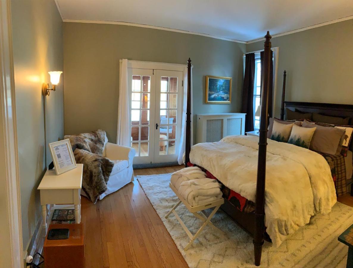 Franklin Manor Bed And Breakfast Saranac Lake Bagian luar foto