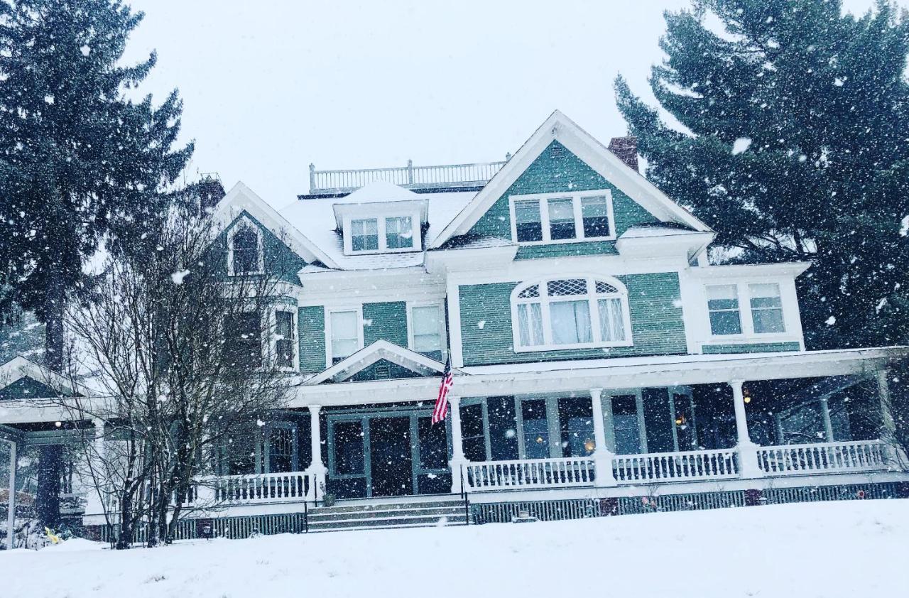 Franklin Manor Bed And Breakfast Saranac Lake Bagian luar foto