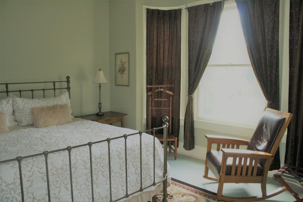 Franklin Manor Bed And Breakfast Saranac Lake Bagian luar foto