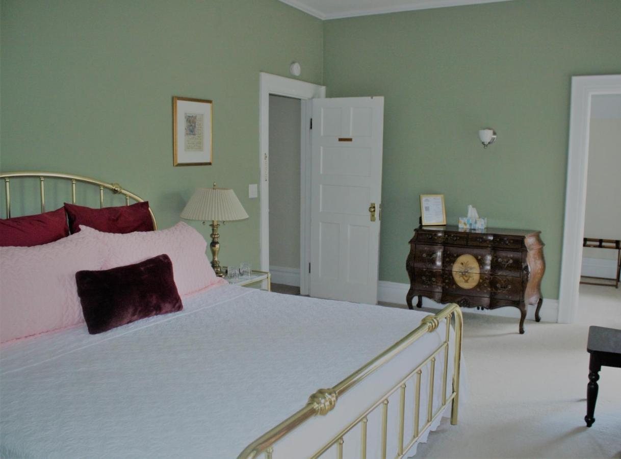 Franklin Manor Bed And Breakfast Saranac Lake Bagian luar foto
