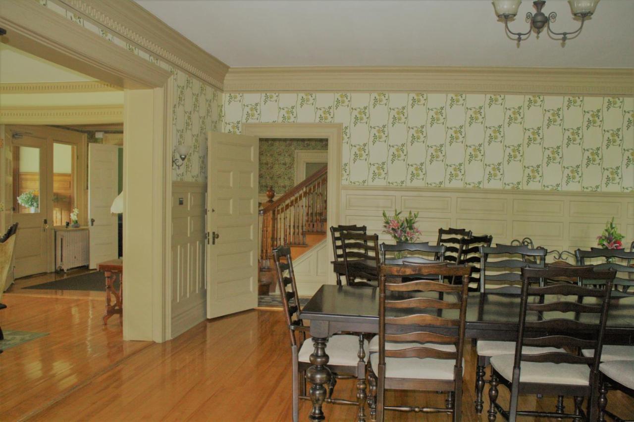 Franklin Manor Bed And Breakfast Saranac Lake Bagian luar foto