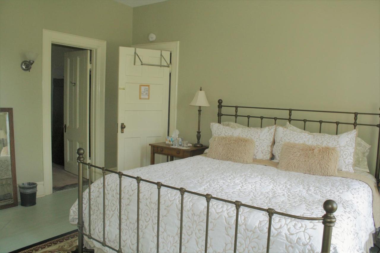 Franklin Manor Bed And Breakfast Saranac Lake Bagian luar foto