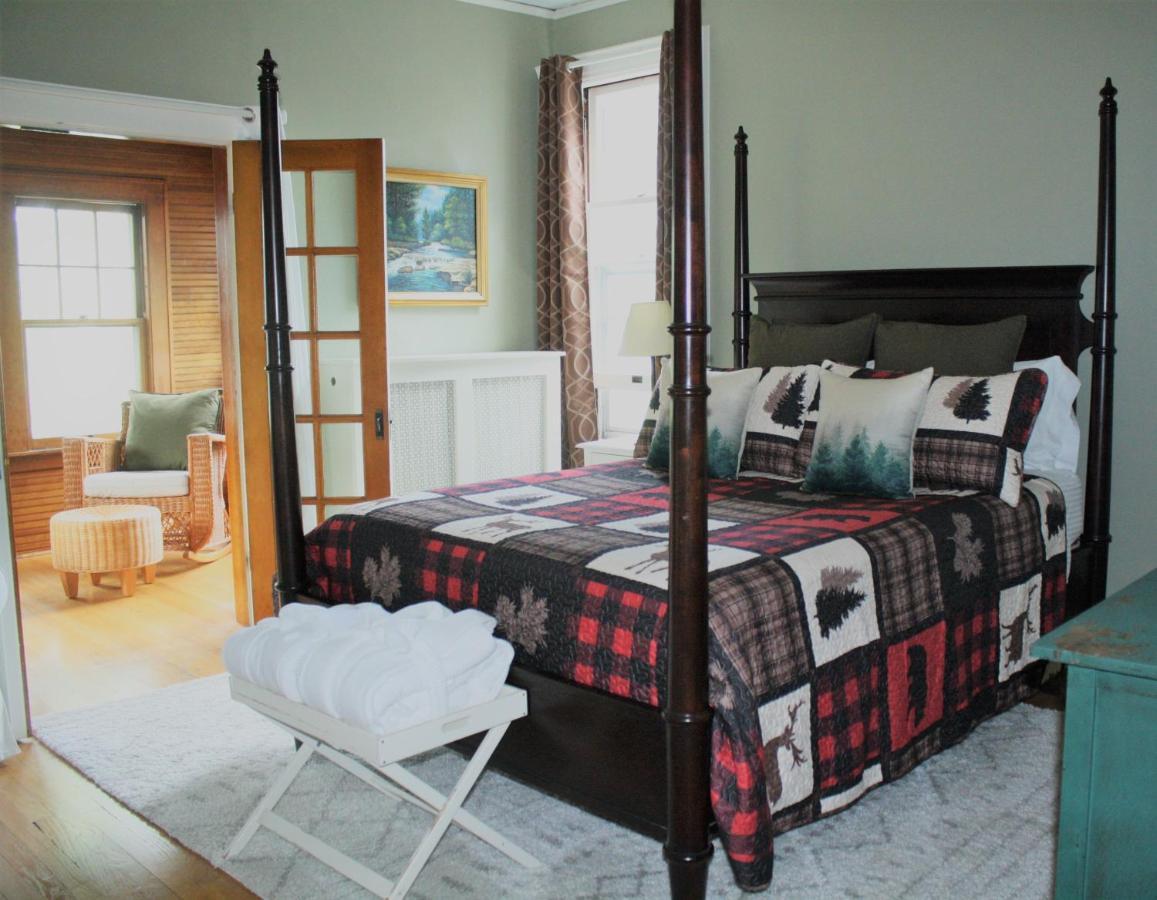 Franklin Manor Bed And Breakfast Saranac Lake Bagian luar foto